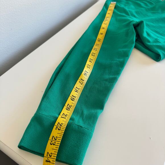 NWT Kelly Green Blouse Button Down Office Business Casual Work Career Holiday - Picture 10 of 11